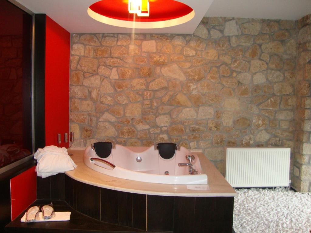 Nymfes Hotel Káto Loutrákion Habitación foto